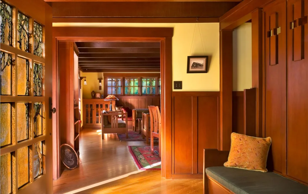 Historic Greene & Greene Home Restoration in Southern California Hallway Design by HartmanBaldwin - Hartman Baldwin Historic Greene & Greene Home Restoration in Southern California Hallway