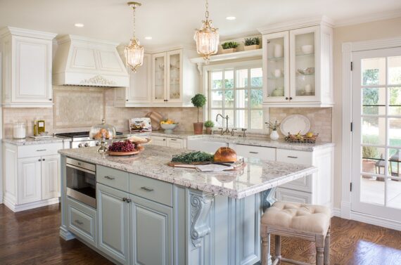 The Expert Guide: Custom Kitchen Remodel with Stunning Traditional Details