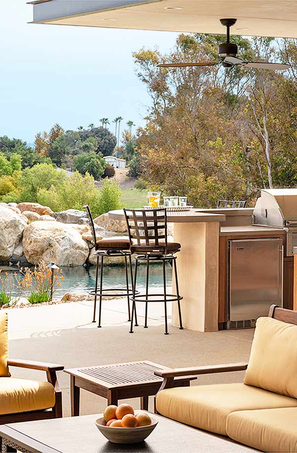 Modern Rustic Architecture of Outdoor Living Space