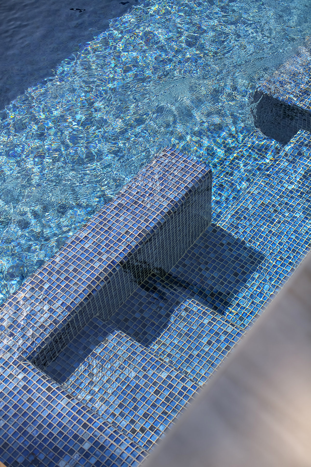 New custom lap pool tile detail