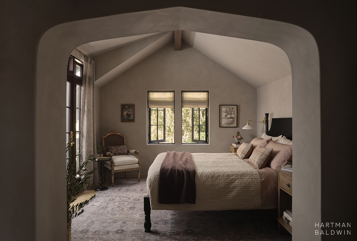 HartmanBaldwin_Euclid Residence_English Tudor Revival Home Remodel_Primary Bedroom_01 - Hartman Baldwin